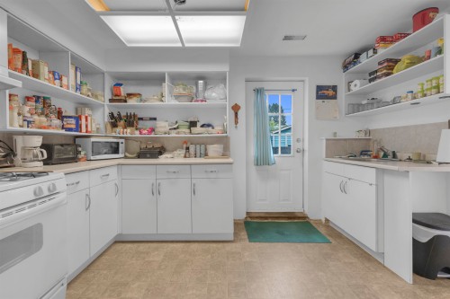 11064 Swan Crescent, Surrey, BC - Indoor Photo Showing Kitchen