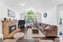 1055 163a Street Surrey, BC V4A 8B3