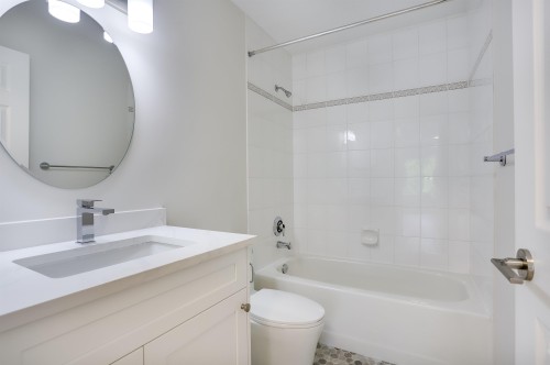 302-20727 Douglas Crescent, Langley, BC 