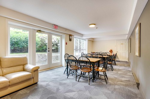 302-20727 Douglas Crescent, Langley, BC 