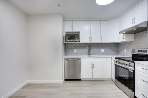 302-20727 Douglas Crescent, Langley, BC 