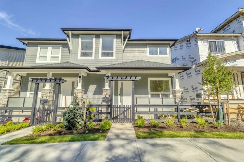 7686 196 Street  Langley, BC V2Y 3V4