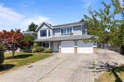 14271 67 Centre Surrey, BC V3W 0P5
