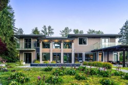 18171 29a Avenue Surrey, BC V3Z 9V2