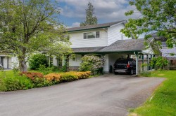 9810 121 Street Surrey, BC V3V 4J8