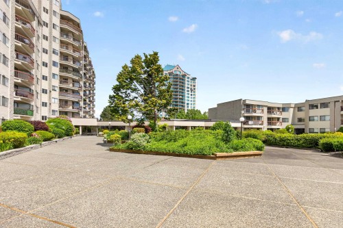 705-31955 Old Yale Road  Abbotsford, BC V2T 4N1