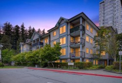 105-14859 100 Avenue Surrey, BC V3R 2V5