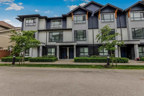 26-19704 55a Avenue  Langley, BC V3A 0L2