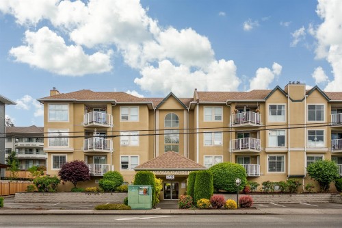 301-2410 Emerson Street  Abbotsford, BC V2T 3J3