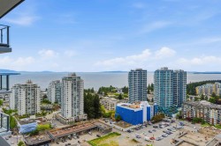 2406-1588 Johnston Road  Surrey, BC V4B 0C5