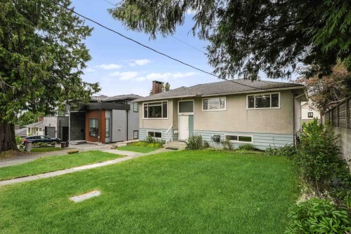 11181 90 Avenue  Delta, BC V4C 3H1