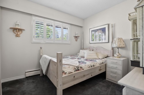 10877 64A Avenue, Delta, BC 