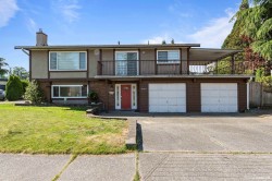 11662 89a Avenue Delta, BC V4C 7G5