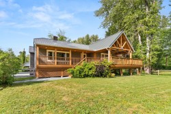 21415 0 Avenue  Langley, BC V2Z 1S6