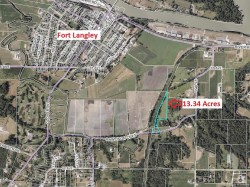 13.34AC-Rawlison Crescent Langley, BC V1M 3R6