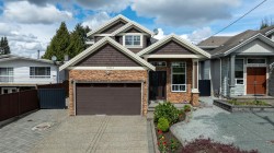 11641 75a Avenue Delta, BC V4C 1J3