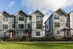 36-16760 25 Avenue Surrey, BC V3Z 0W4