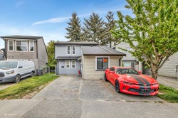 7368 Parkwood Drive Surrey, BC V3W 7G6