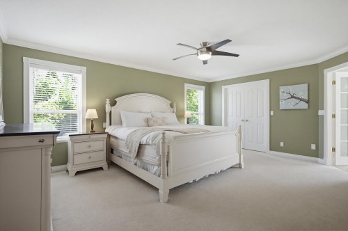 15512 37A Avenue, Surrey, BC 