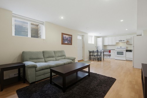 15512 37A Avenue, Surrey, BC 