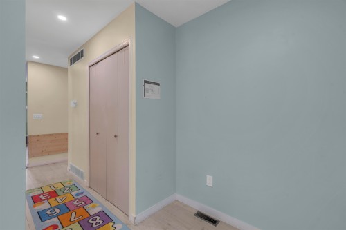 17209 62A Ave, Surrey, BC 