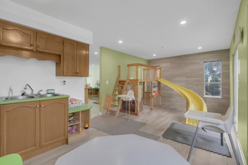 17209 62A Ave, Surrey, BC 