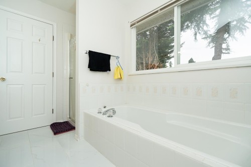 16089 80 Avenue, Surrey, BC 