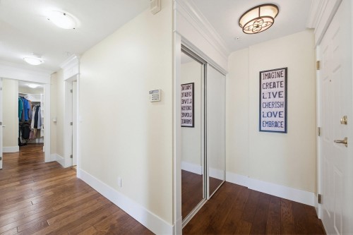 305-15150 29A Avenue, Surrey, BC - Indoor Photo Showing Other Room