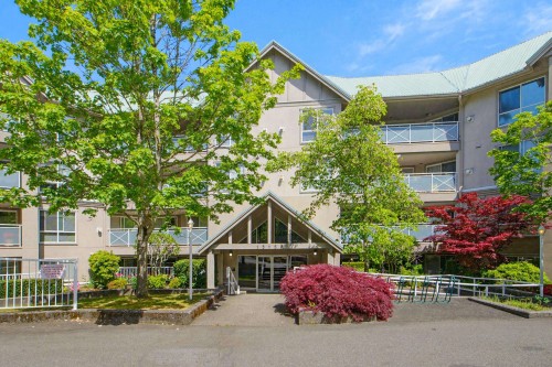 305-15150 29A Avenue, Surrey, BC - Outdoor