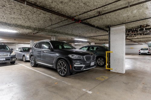 305-15150 29A Avenue, Surrey, BC - Indoor Photo Showing Garage