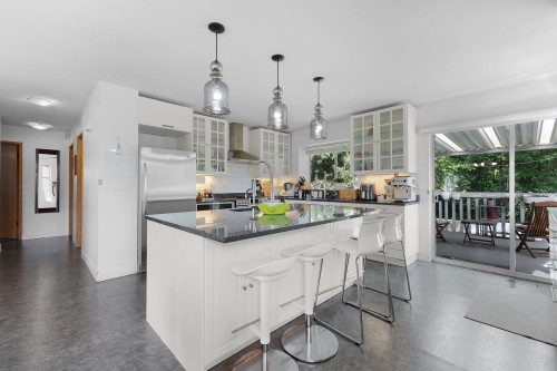 15971 101A Avenue, Surrey, BC 