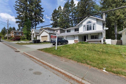 15971 101A Avenue, Surrey, BC 