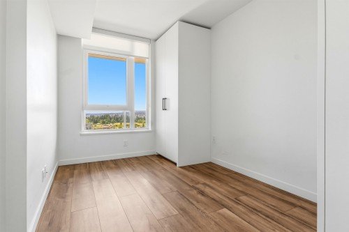 2501-10448 University Drive, Surrey, BC - Indoor Photo Showing Other Room