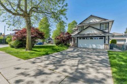 18811 65 Avenue Surrey, BC V3S 8V1