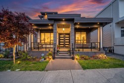 5932 139a Street Surrey, BC V3X 0G6