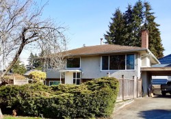 9720 Crown Crescent Surrey, BC V3V 2T8