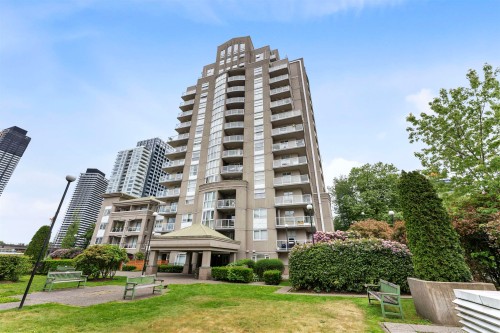 1604-10523 University Drive  Surrey, BC V3T 5T8