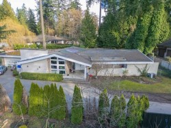 2644 140 Street Surrey, BC V4P 2C7