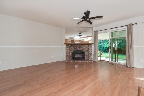 13056 22A Avenue, Surrey, BC - Indoor Photo Showing Living Room With Fireplace