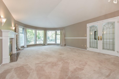 13056 22A Avenue, Surrey, BC - Indoor With Fireplace