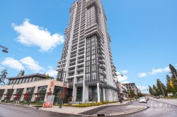 3008-13675 107a Avenue Surrey, BC V3T 0X2