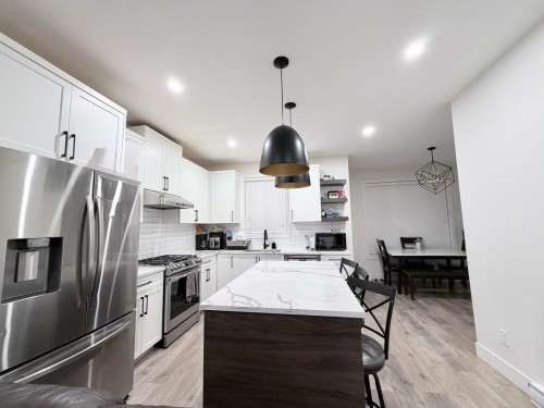 12-27640 Lantern Avenue  Abbotsford, BC V4X 1M3