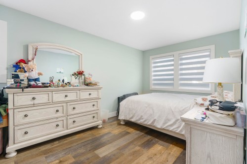 18018 60 Avenue, Surrey, BC 