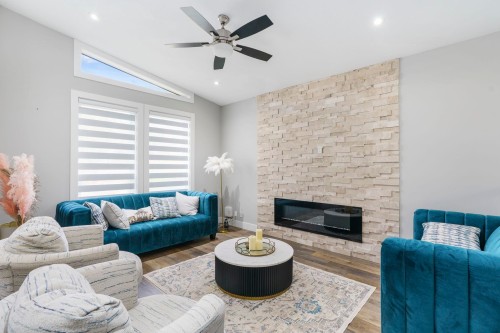 18018 60 Avenue, Surrey, BC 