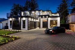 10686 141a Street Surrey, BC V3T 4R7