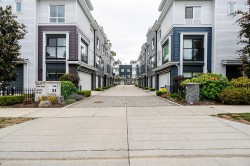 27-16337 23a Avenue Surrey, BC V3Z 0S3