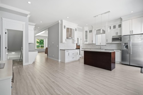 6035 138A Street, Surrey, BC 