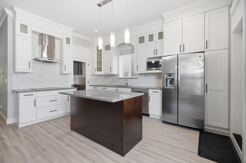 6035 138A Street, Surrey, BC 
