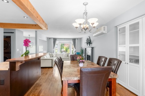 9242 209A Crescent, Langley, BC 