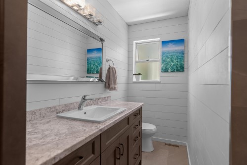 9242 209A Crescent, Langley, BC 